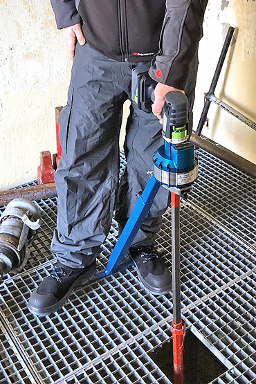 Battery-operated gate valve wrench GMS 650 by wero